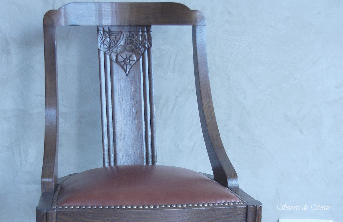 chaises-1940-cuir-teinte-vernis-zoom-atelier-secrets-de-siege