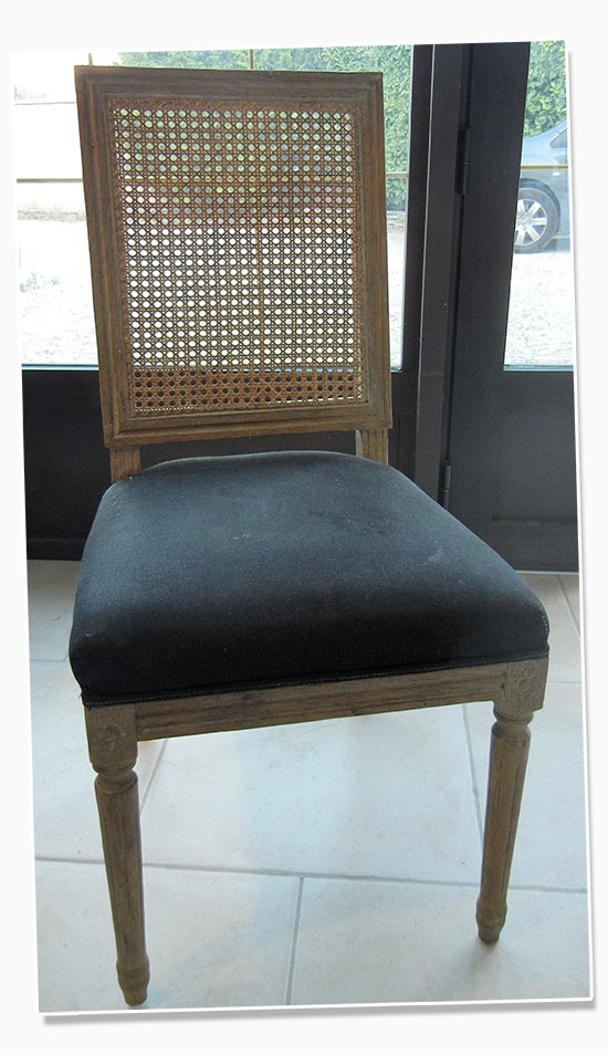 chaises-salle-a-manger-assise-simili-cuir-galon-tresse-avant-atelier-secrets-de-siege